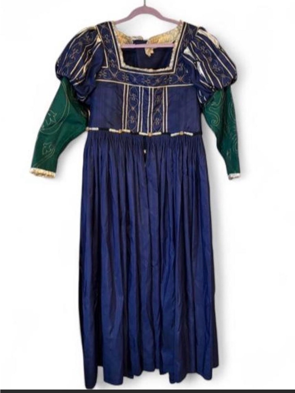 Handmade renaissance reenactment dress - Picture 4 of 9